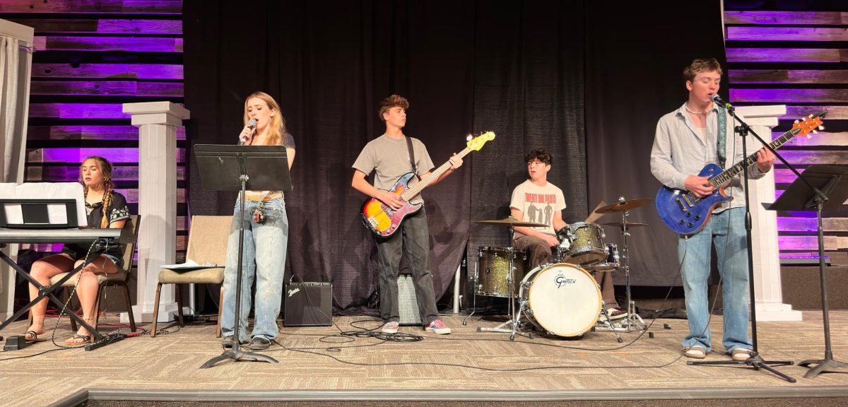 Ankle Socks & Birkenstocks onstage
